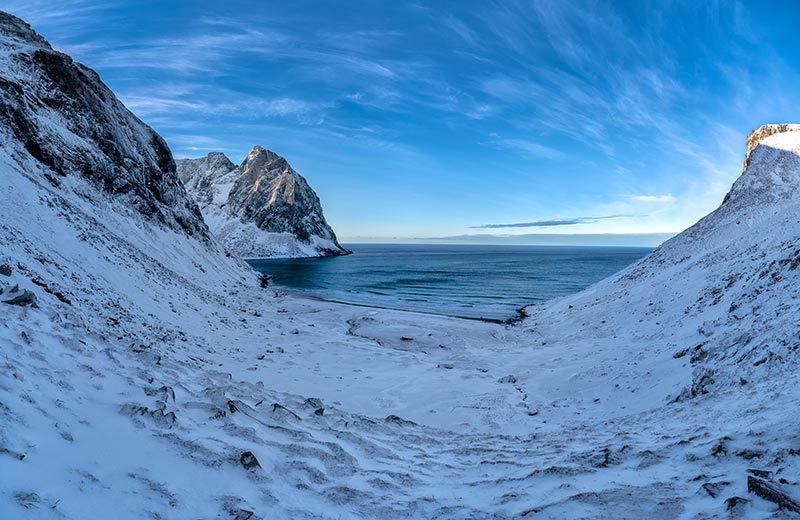 playa kvalvika islas lofoten